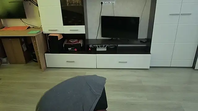 angryzan 现场XXX聊天