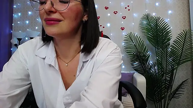 Camelia_Lillie: онлайн-секс-чат