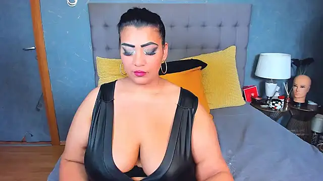 AmyCubesn Live XXX chat