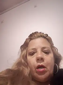 karlaanqui1 Show Webcam