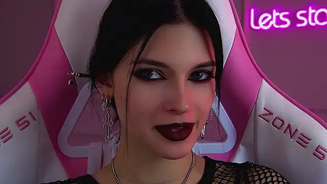 BeverlyMost 即時 XXX 聊天