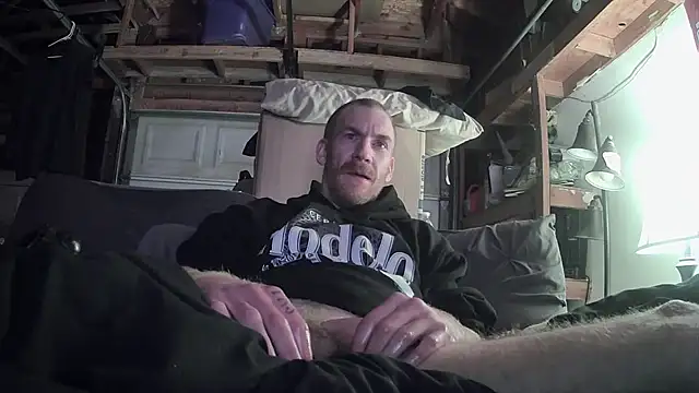 Chatroom XXX en direct de Tiggitytomociti