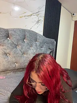 Julls_fire – Kamerová šou