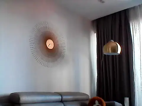 XXX chat uživo modela Morivane