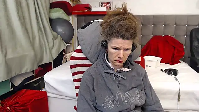 kellyterapy Adlı Modelin Canlı XXX Sohbeti