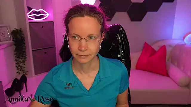 AnnikaRose Chat XXX in diretta
