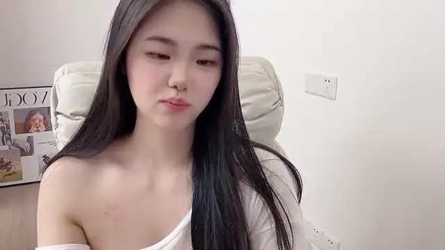 Chat XXX Live suki-1