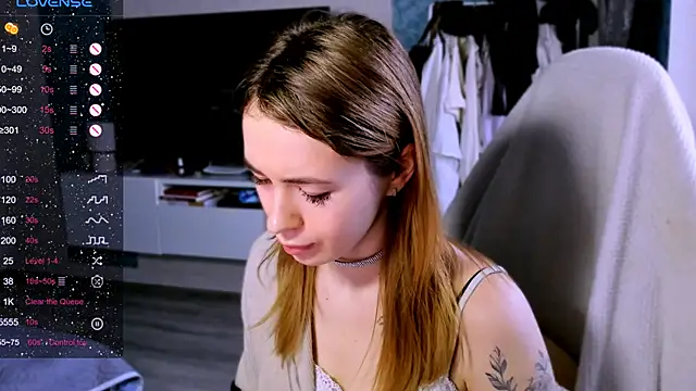 ZoyaMill Chat XXX in diretta