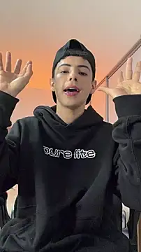 Sebastian_Reed 라이브 XXX 채팅