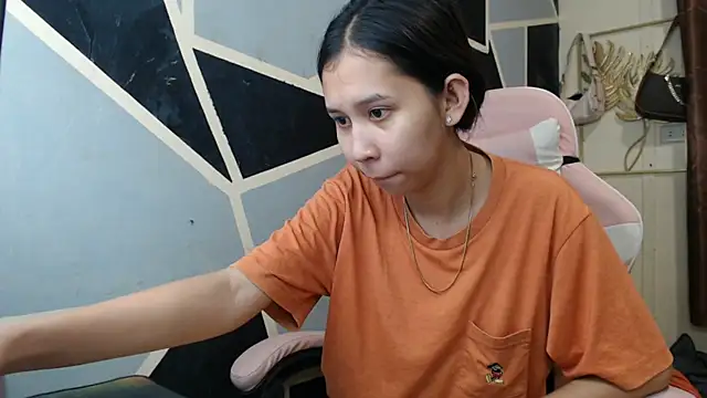 Charming_lexi Show Webcam