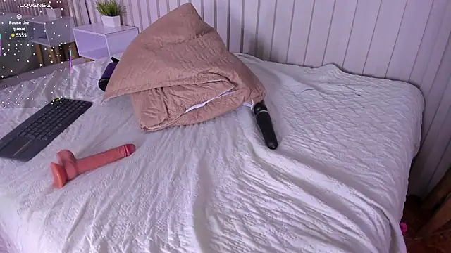 Chat +18 de Luna_Tylor ao vivo