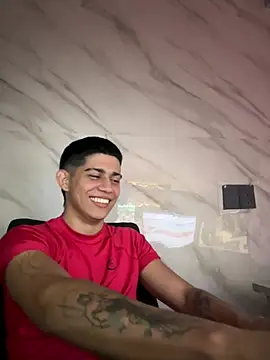 Thiago_Olsenのウェブカメラショー