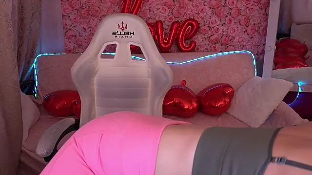 MiaRedFox Chat XXX in diretta