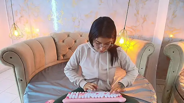 khloeblake's Live XXX Chat