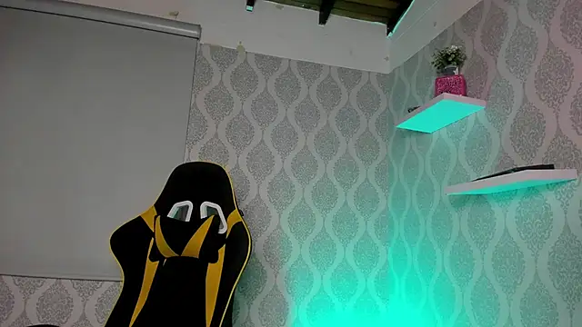 Boy_savoy Chat XXX in diretta