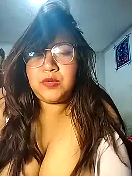 Chat +18 de michu_kotomi ao vivo