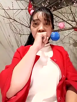 emaame68 Show in webcam