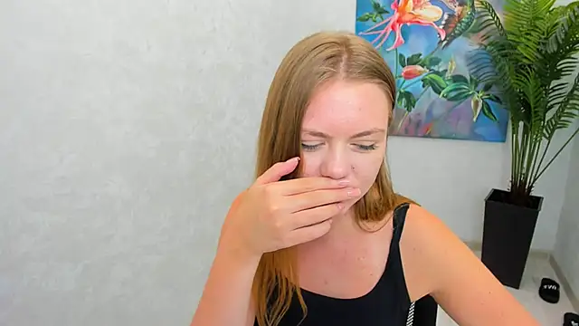 Strawberrye live XXX chat