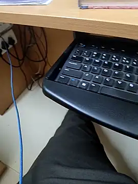 Pertunjukan Kamera Web adicma123