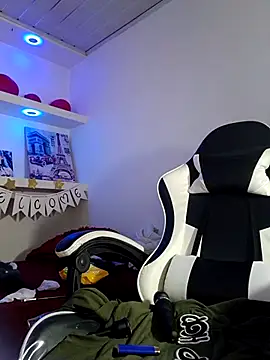 Онлайн чат XXX dolly_boob