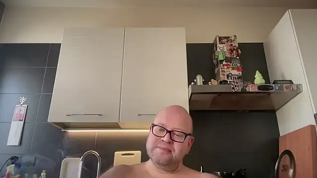 Živý XXX chat theitalianbear