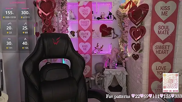 Mee-Meow Adlı Modelin Canlı XXX Sohbeti