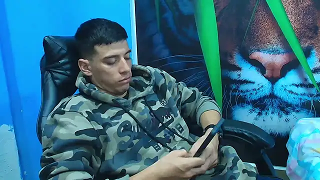 XXX chat uživo modela DEIBY_BABY