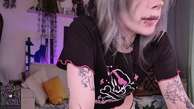 دردشة Lollyshy الجنسية المباشرة