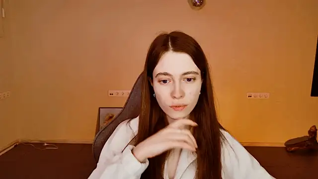 XXX chat uživo modela Yoka_paradoXXX