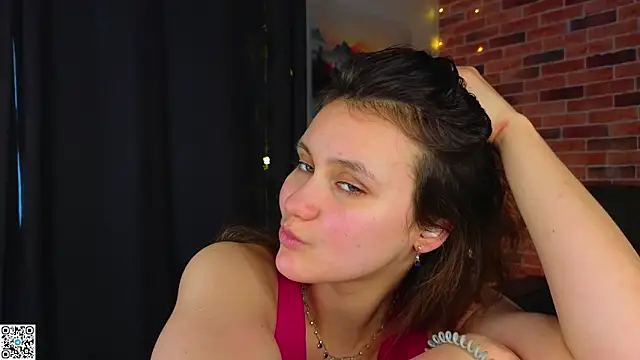 XXX chat uživo modela FoxFever