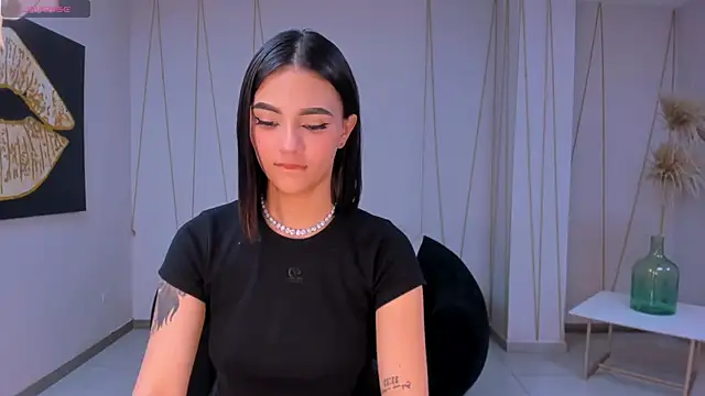 CarolineEvans_xのライブXXXチャット