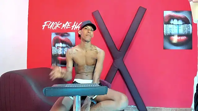 GREEN_BOYS Adlı Modelin Web Kamerası Şovu