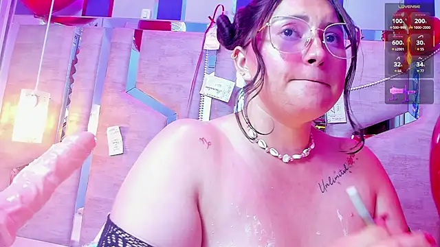 LunaPleasuren Live XXX chat