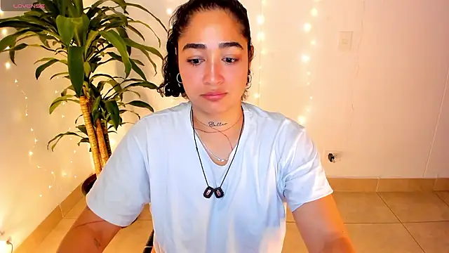 _kat_1995 Chat XXX live