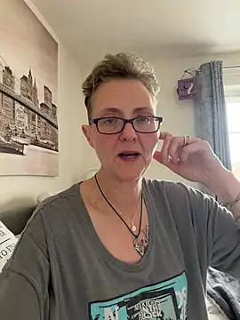 Curvy-Jinxn Webbikameraesitys