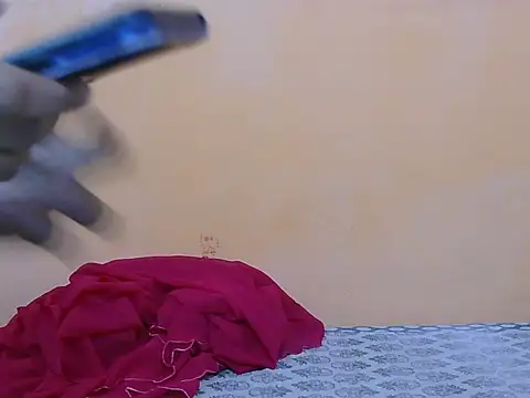 Show modela Honey_Baby1 na web-kameri