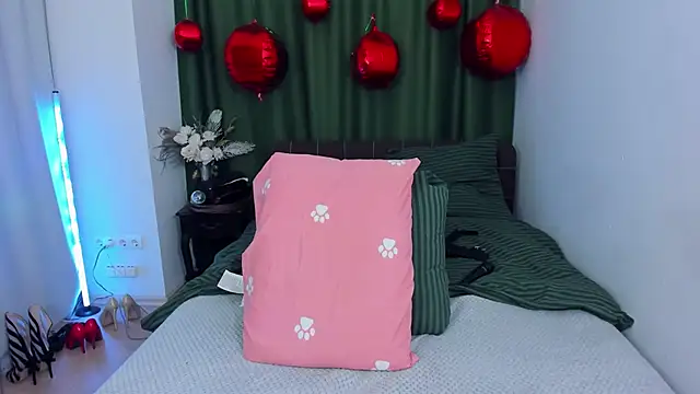 XXX chat uživo modela DanikaMorri