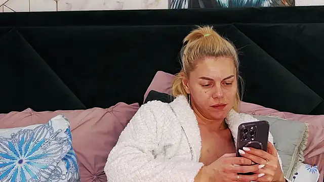 XXX chat uživo modela tanyagrey