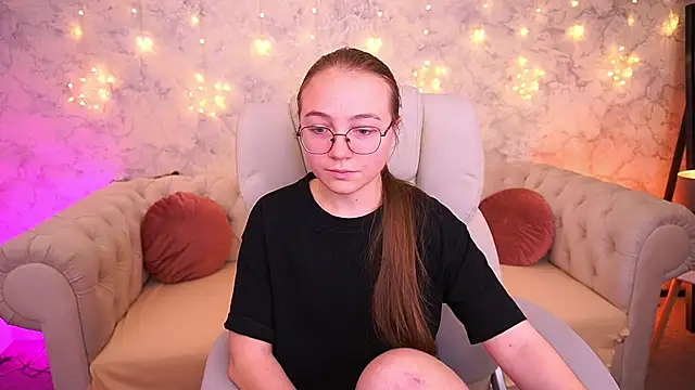 ArrinaWairr 现场XXX聊天