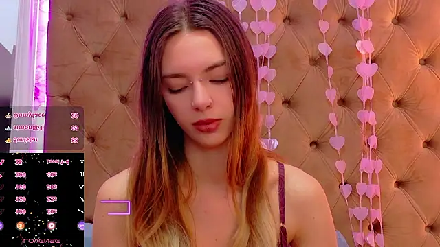 XXX chat uživo modela CoraVex