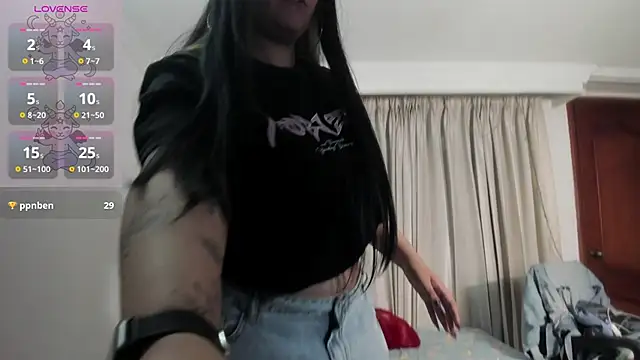 Lilith_Zenith_のライブXXXチャット