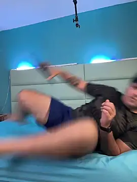 XXX chat uživo modela EmilyAndAndrew