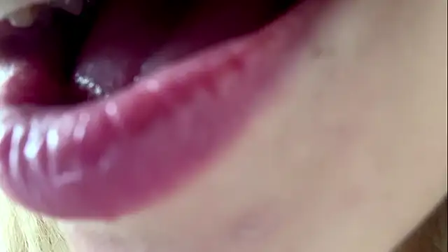 Вебкам-шоу SourMidday