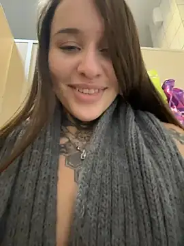 KishaMur Chat XXX in diretta