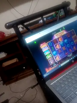 yellowwetfox Live XXX-Chat