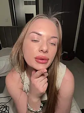 Živý XXX chat ElenaRebelle