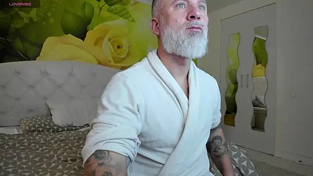 BlowMyXXL – Live XXX-chat