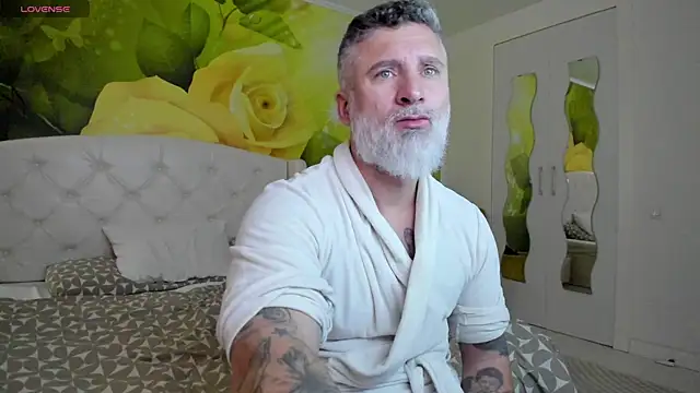 BlowMyXXL: онлайн-секс-чат