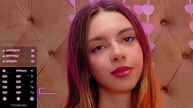 CoraVexのライブXXXチャット