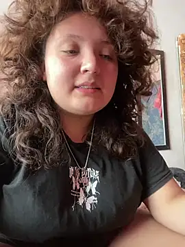 Solangerulo_: διαδικτυακό σόου στην κάμερα